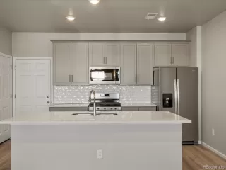 Photo #3: 6610580 Listing