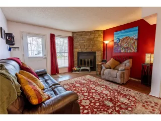 Photo #4: 6611740 Listing