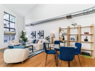 Photo #3: 6611880 Listing