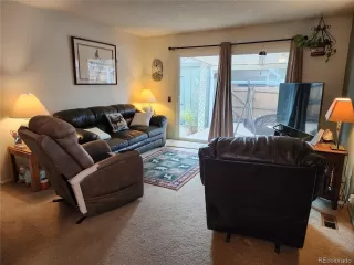 Photo #5: 6612327 Listing