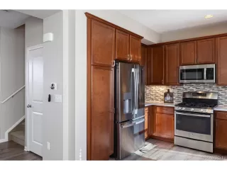 Photo #5: 6612449 Listing