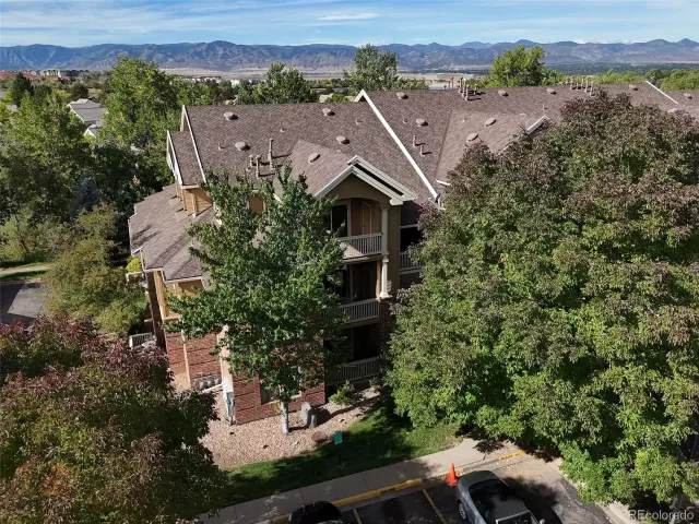 MLS: 6618714 Condo For Sale