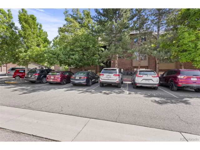 MLS: 6619315 Condo For Sale