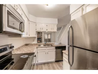 Photo #5: 6633191 Listing