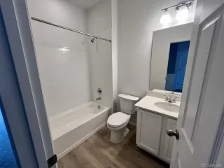 Photo #5: 6635449 Listing