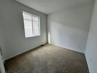 Photo #6: 6635449 Listing