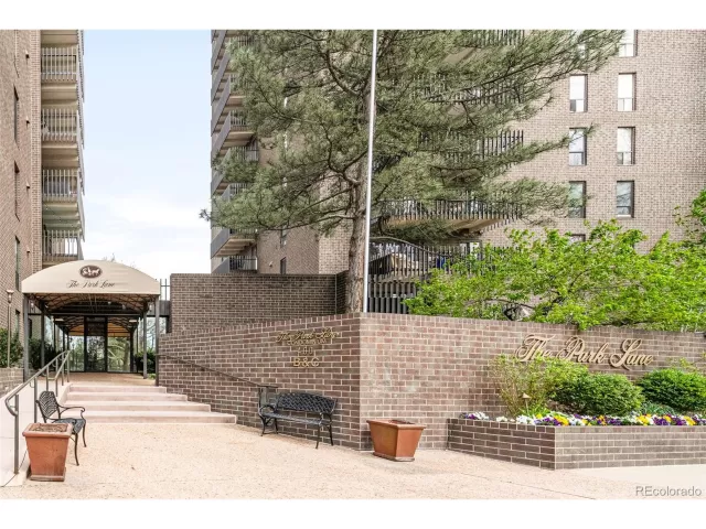 MLS: 6640284 Condo For Sale