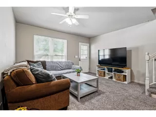 Photo #4: 6643415 Listing