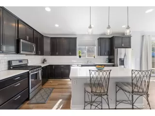 Photo #5: 6644559 Listing