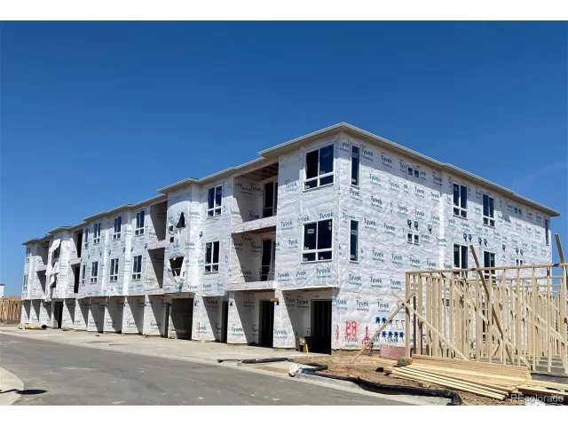 MLS: 6644875 Condo For Sale