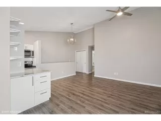 Photo #2: 6645163 Listing