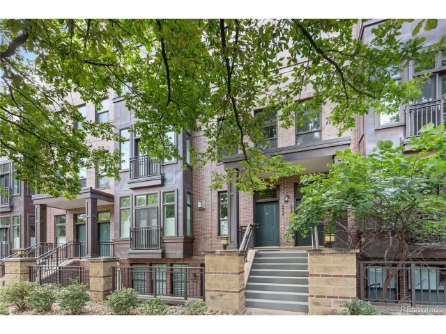 MLS: 6646695 Condo For Sale