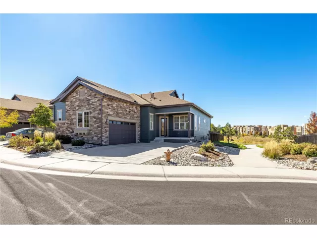 MLS: 6648452 Condo For Sale