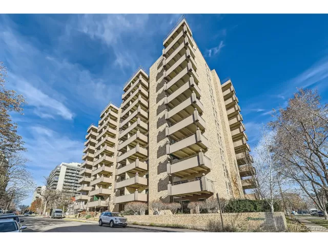 MLS: 6649957 Condo For Sale