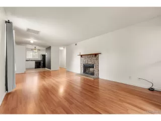 Photo #5: 6650170 Listing