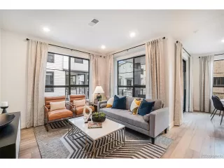 Photo #2: 6650860 Listing