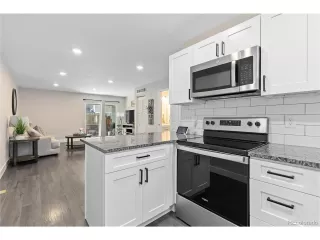 Photo #4: 6663529 Listing