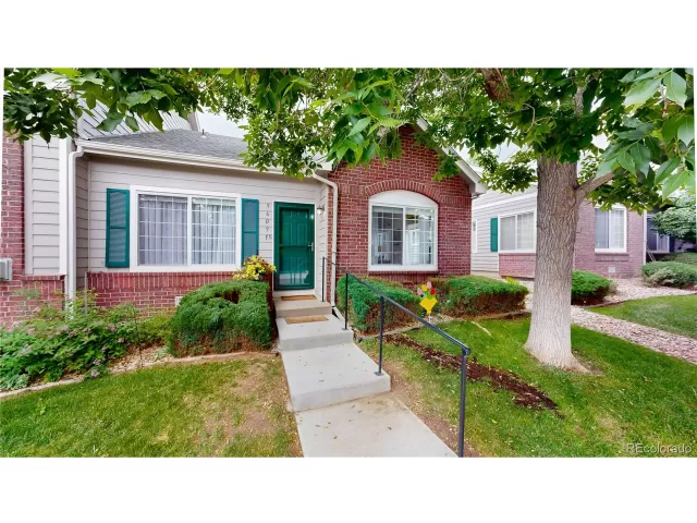 MLS: 6664458 Condo For Sale