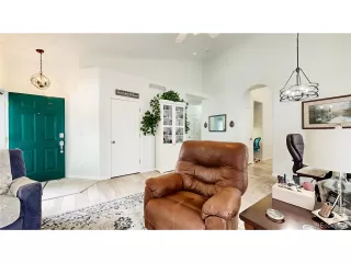 Photo #5: 6664458 Listing 