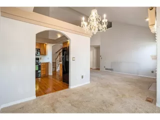 Photo #5: 6665370 Listing 