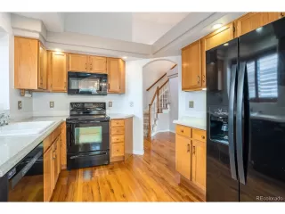 Photo #6: 6665370 Listing 