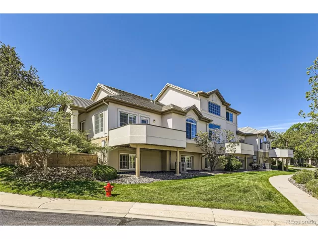 MLS: 6665454 Condo For Sale