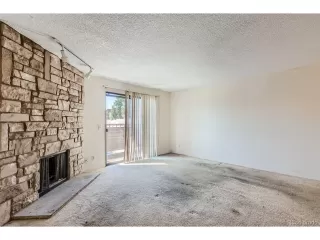 Photo #4: 6665730 Listing