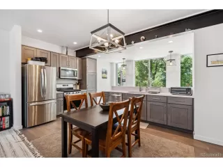 Photo #5: 6666462 Listing