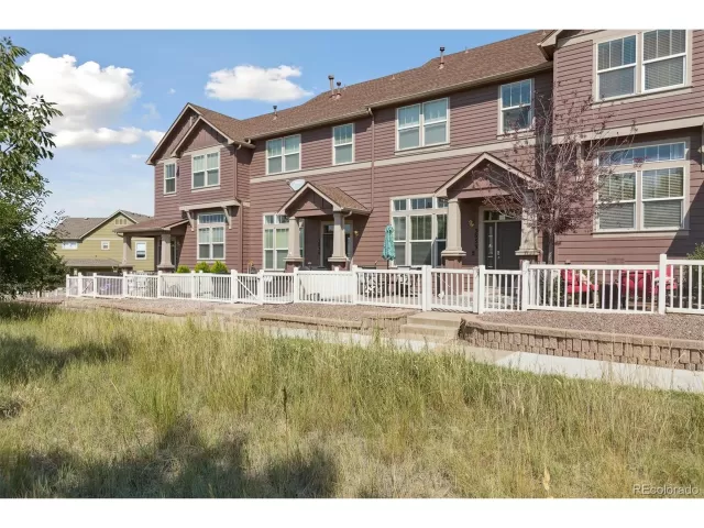 MLS: 6668996 Condo For Sale