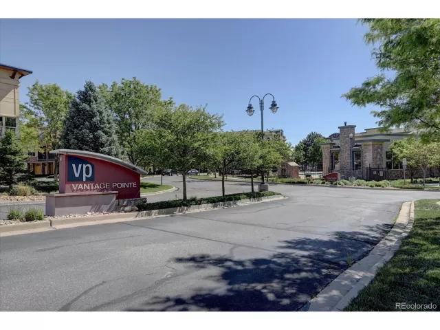 MLS: 6669411 Condo For Sale