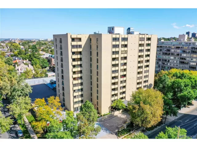 MLS: 6670172 Condo For Sale