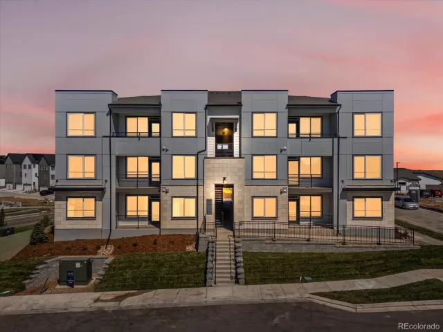 MLS: 6671317 Condo For Sale