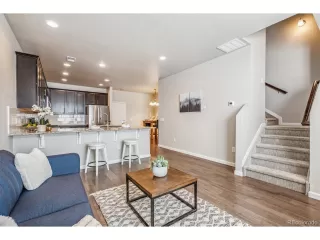 Photo #5: 6672153 Listing