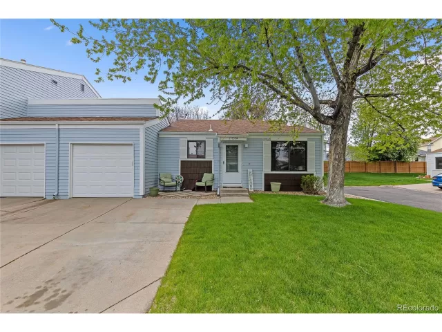MLS: 6676264 Condo For Sale