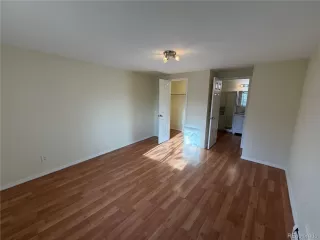 Photo #3: 6678938 Listing