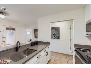 Photo #5: 6679330 Listing