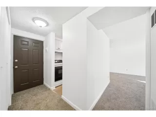 Photo #2: 6680267 Listing 