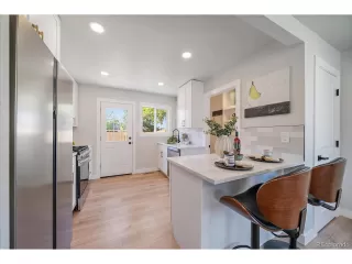 Photo #5: 6682138 Listing