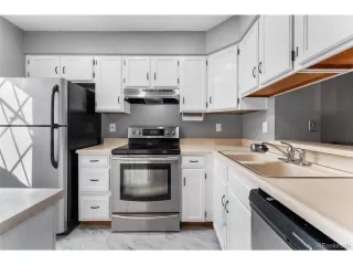 Photo #5: 6683242 Listing