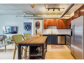 Photo #4: 6684750 Listing