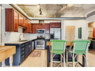 Photo #5: 6684750 Listing