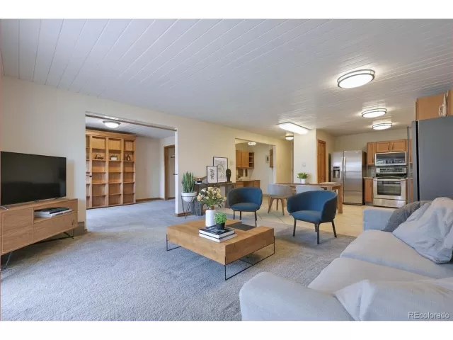 MLS: 6684807 Condo For Sale