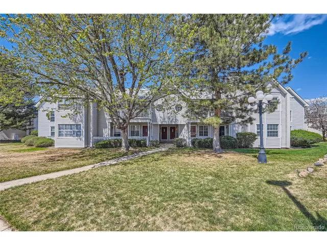 MLS: 6685822 Condo For Sale