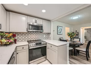 Photo #4: 6685822 Listing 