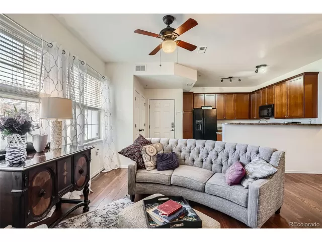 MLS: 6685823 Condo For Sale