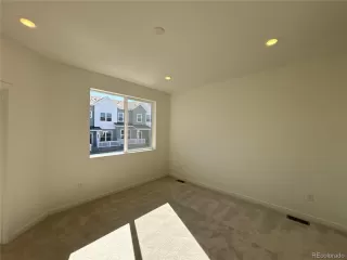 Photo #5: 6691450 Listing