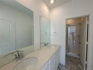 Photo #6: 6691450 Listing