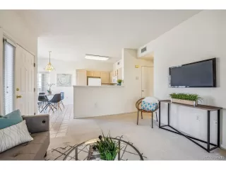 Photo #5: 6691884 Listing 