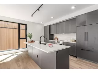 Photo #3: 6693271 Listing