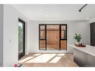 Photo #4: 6693271 Listing